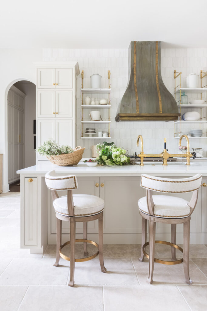 DESIGNER SPOTLIGHT: Robin Rains Interior Design – Ironware International